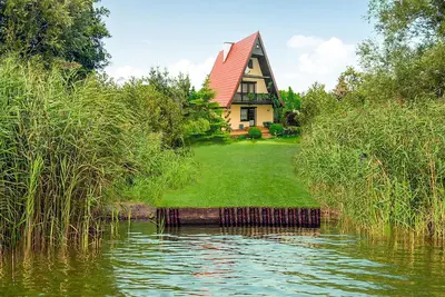 Maison confortable à Nowe Warpno avec.