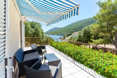 Image de Appartements Nedeljko (34121-A2) - Gdinj - île de Hvar