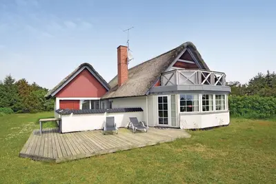 Image de Maison confortable à Blåvand avec WiFi