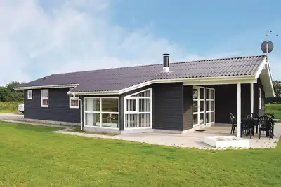 Image de Superbe maison Ă Storvorde avec sauna