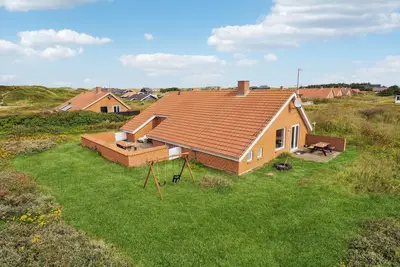 Image de Superbe maison à Harboøre avec sauna
