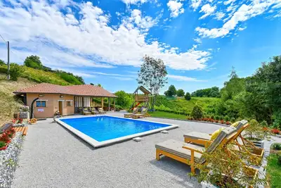 Image de Belle maison Ă Varazdin avec sauna