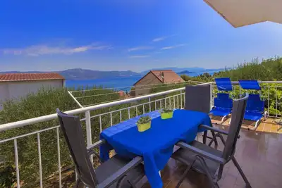 Appartement de vacances avec balcon et vue sur la mer