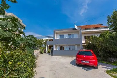 Image de Appartement de vacances avec air conditionné, Internet, barbecue et télévision par satellite