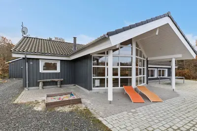 Image de Superbe maison Ă Glesborg avec sauna