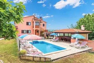 Image de Belle maison Ă Labin