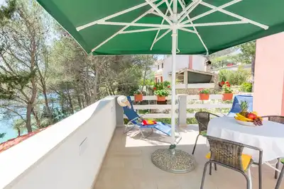 Image de Appartement Ante (42931-A1) - Milna - île de Brac