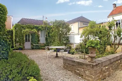 Image de Maison cosy à Chablis avec WiFi