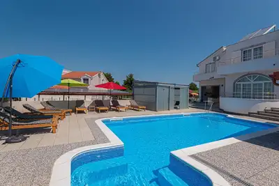 Image de Superbe maison Ă Brodarica