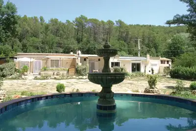 Image de Magnifique maison 1 chambre à Salernes