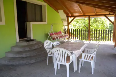 Image de Appartement de vacances avec terrasse, barbecue et Wlan