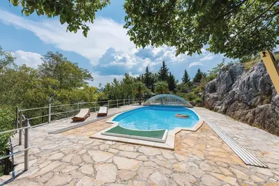 Image de Belle maison à Siveric avec WiFi