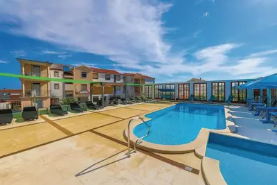 Image de Bel appartement à Okrug Gornji