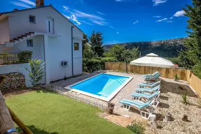 Image de Belle maison de 4 chambres à Bribir