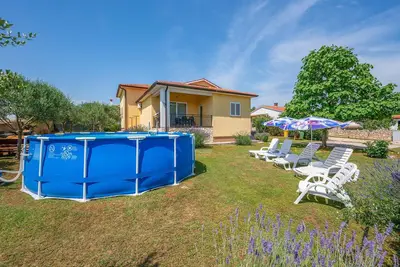 Image de Magnifique maison Ă Nedescina avec WiFi