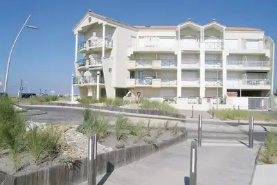Nice apartment in St. Hilaire de Riez