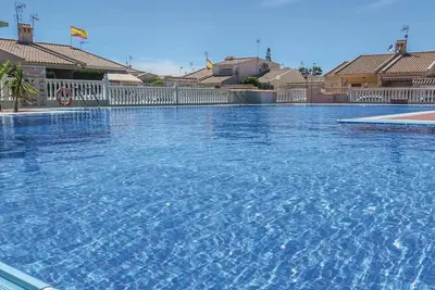 Image de Belle maison de 2 chambres Ă Torrevieja