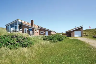 Image de Superbe maison Ă Hvide Sande avec sauna