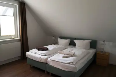 Image de Chambre double 05 (H) - maison d'hôtes et hall de plage