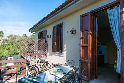 Maison de vacances avec vue sur les citronniers du jardin