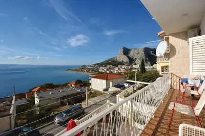 Image de Bel appartement de 3 chambres à Omis
