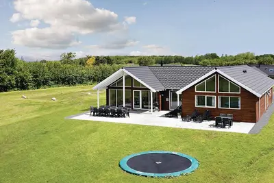Image de Belle maison à Bogense avec WiFi
