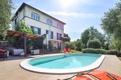 Image de Maison confortable à Crespina Pi avec.