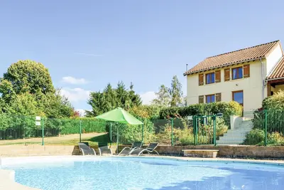 Image de Superbe maison à St. Saud Lacoussière