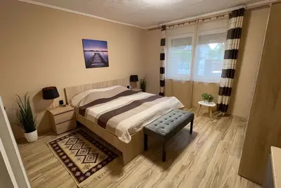 Image de Maison de vacances à seulement 300 m du lac Balaton avec Wlan et machine à laver