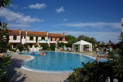 Image de Appartement de vacances avec climatisation et piscine