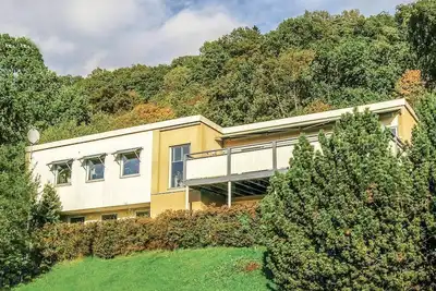 Image de Superbe maison à Huskvarna avec WiFi