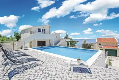Superbe maison à Podgora avec jacuzzi