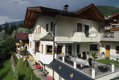 Image de Appartement de vacances avec vue panoramique sur la montagne