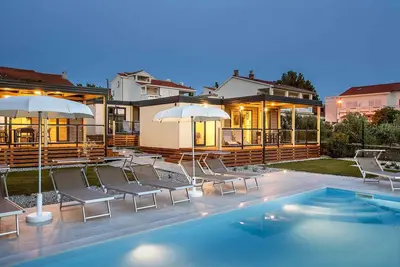 Image de Maison mobile avec terrasse et air conditionné