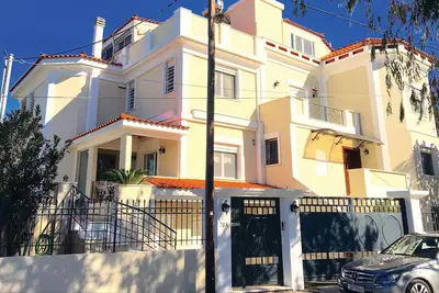 Image de Belle maison à Nea Makri avec cuisine