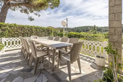 Image de Superbe appartement Ă Kampor avec WiFi