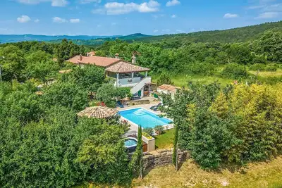 Image de Superbe maison Ă Zatka