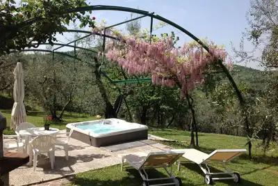 Appartement de vacances Avec jacuzzi et jardin
