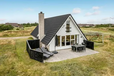 Image de Superbe maison à Hvide Sande avec WiFi