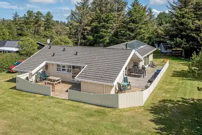 Image de Belle maison à Hjørring avec sauna