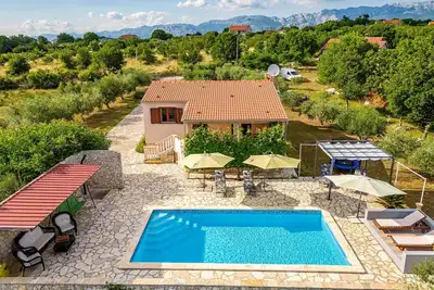 Image de Maison confortable à Slivnica