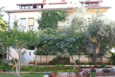 Image de Appartement de vacances avec joli jardin