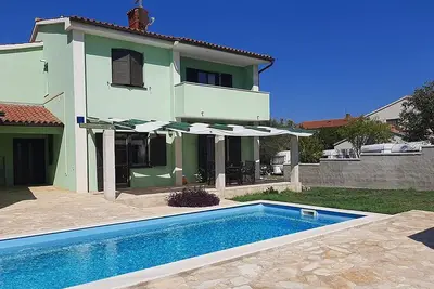 Image de Superbe maison à Liznjan avec WiFi
