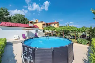 Image de Appartement confortable Ă Pican avec.