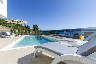 Image de Villa Ivan (V5081-K1) - Omis