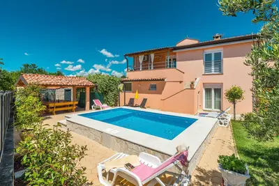 Image de Appartement confortable Ă Porec avec.