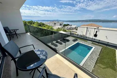 Image de Villa avec piscine et vue sur la mer