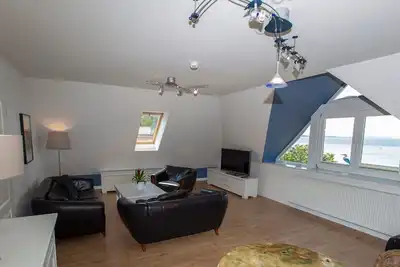 Image de Mb Appartement 3 pièces n ° 1 - Appartement dans la maison vue sur la mer