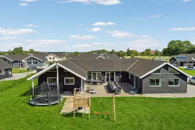 Image de Superbe maison à Sydals avec sauna