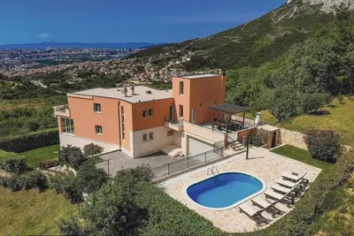 Image de Belle maison à Solin avec sauna